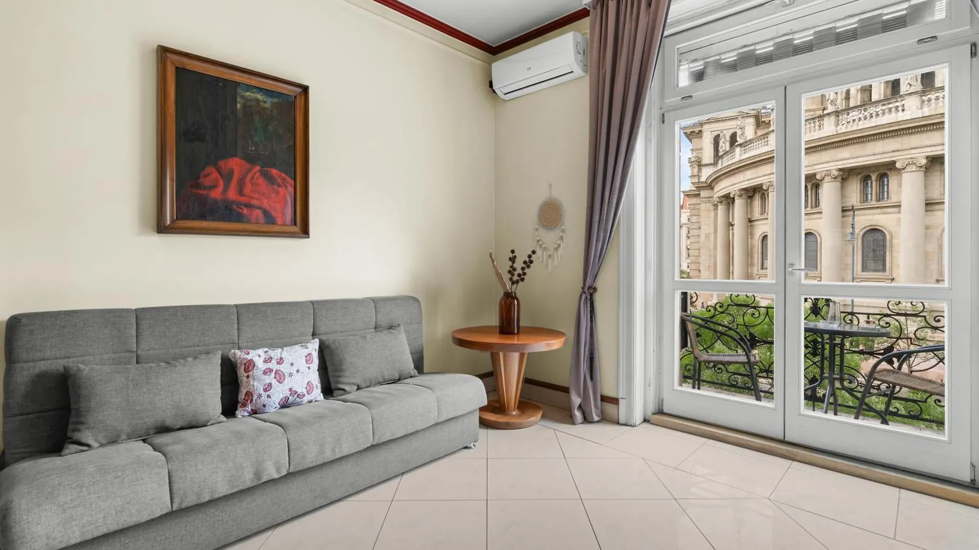 Amora Homes Breathless Panorama Basilica Suite With Balcony Need Reservation For Free Parking Budapeszt 0*,  Węgry